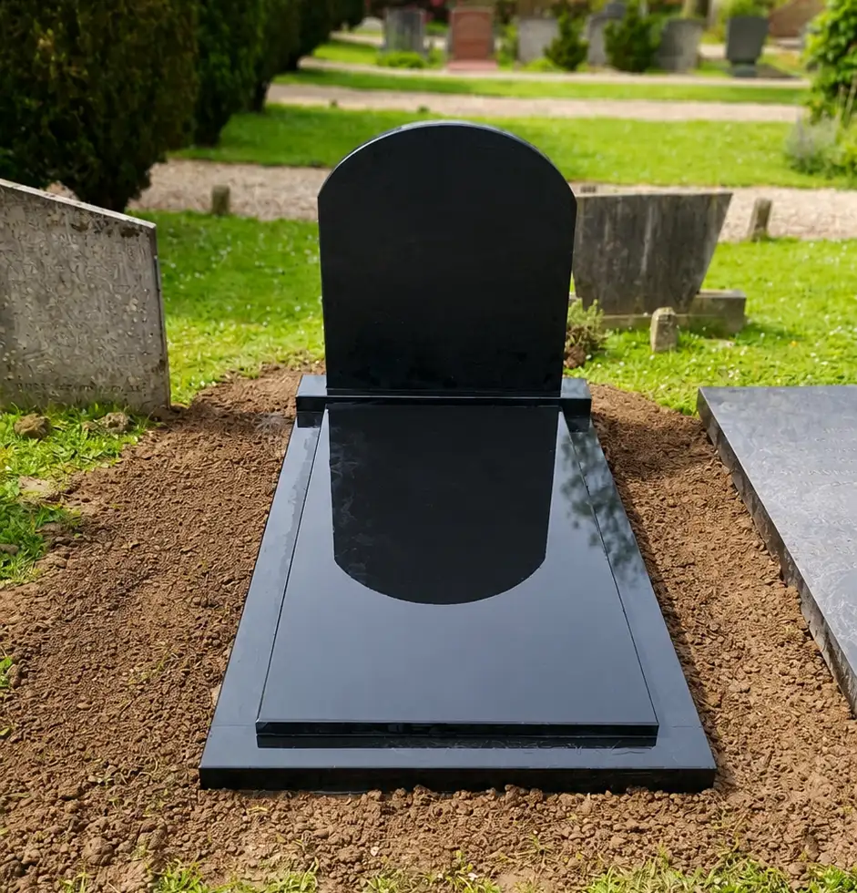 Klassiek grafmonument met prijs