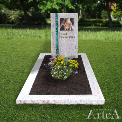 Moderne grafsteen met glasplaat en mooi graniet traditioneel grafmonument