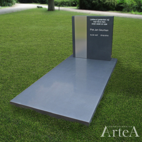 Traditionele grafsteen met RVS