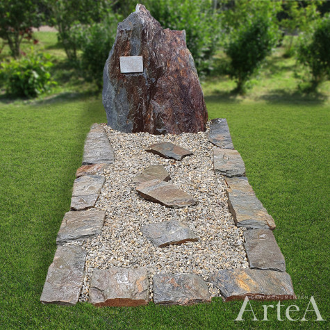 grafmonument natuurlijk met leisteen