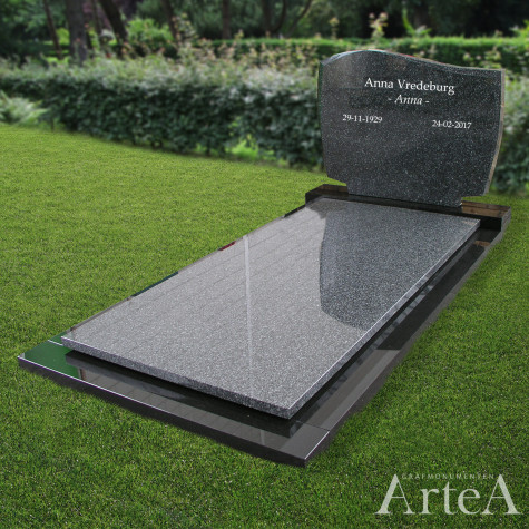 Grafsteen traditioneel