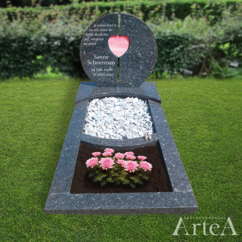 Grafsteen met liefde rose hart
