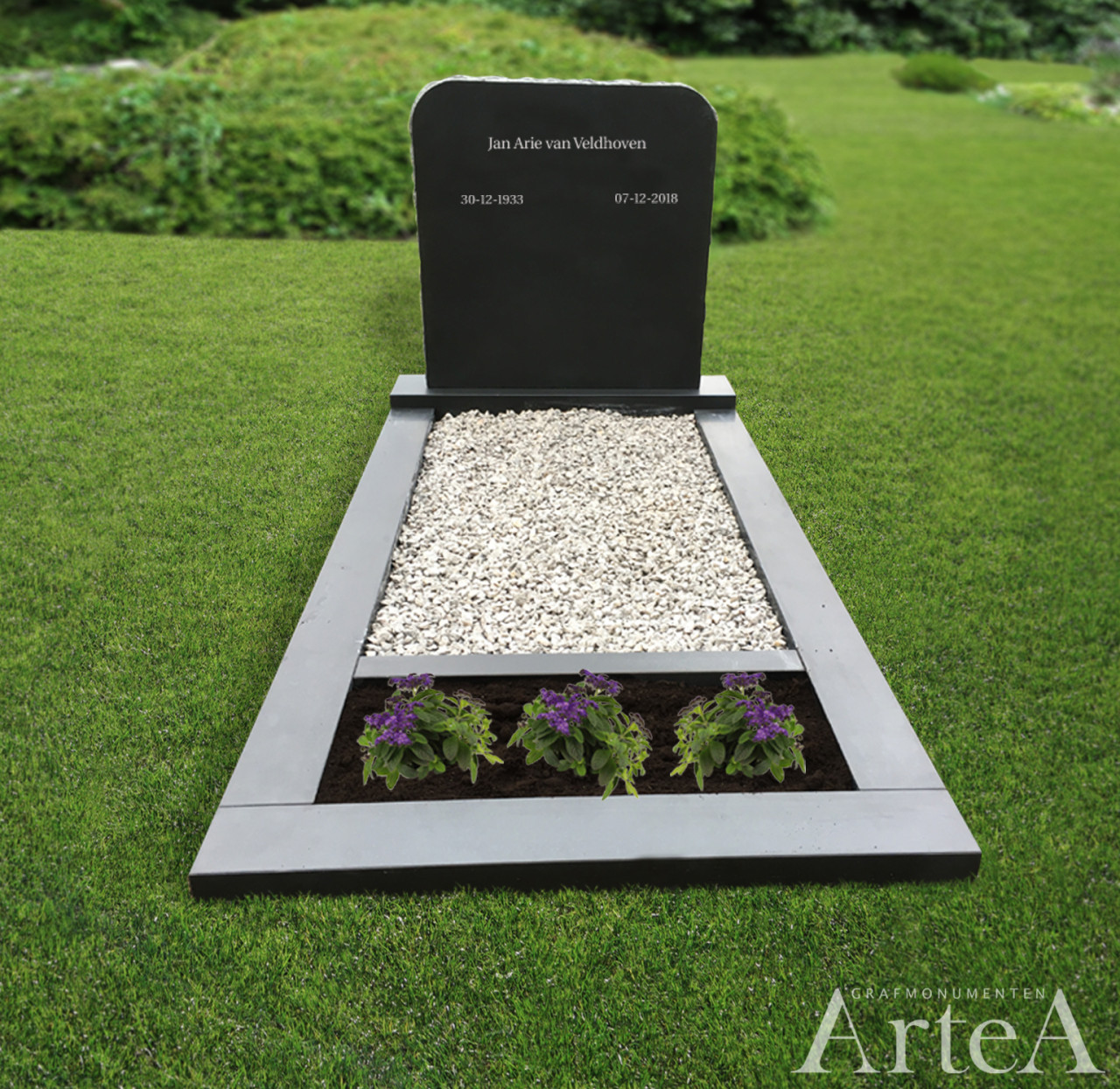 Eenvoudig grafmonument met zwart graniet en tuin