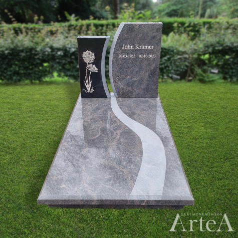 Grasteen met afbeelding van bloem