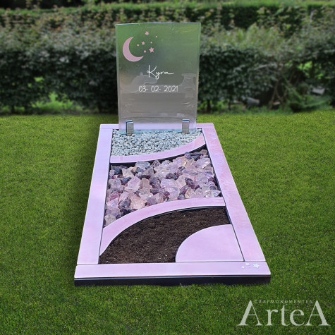 Grafsteen voor kind met glas in roze