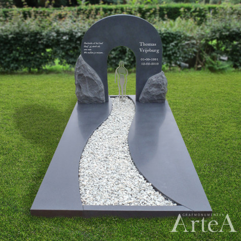 Grafsteen de overgang met rvs beeld