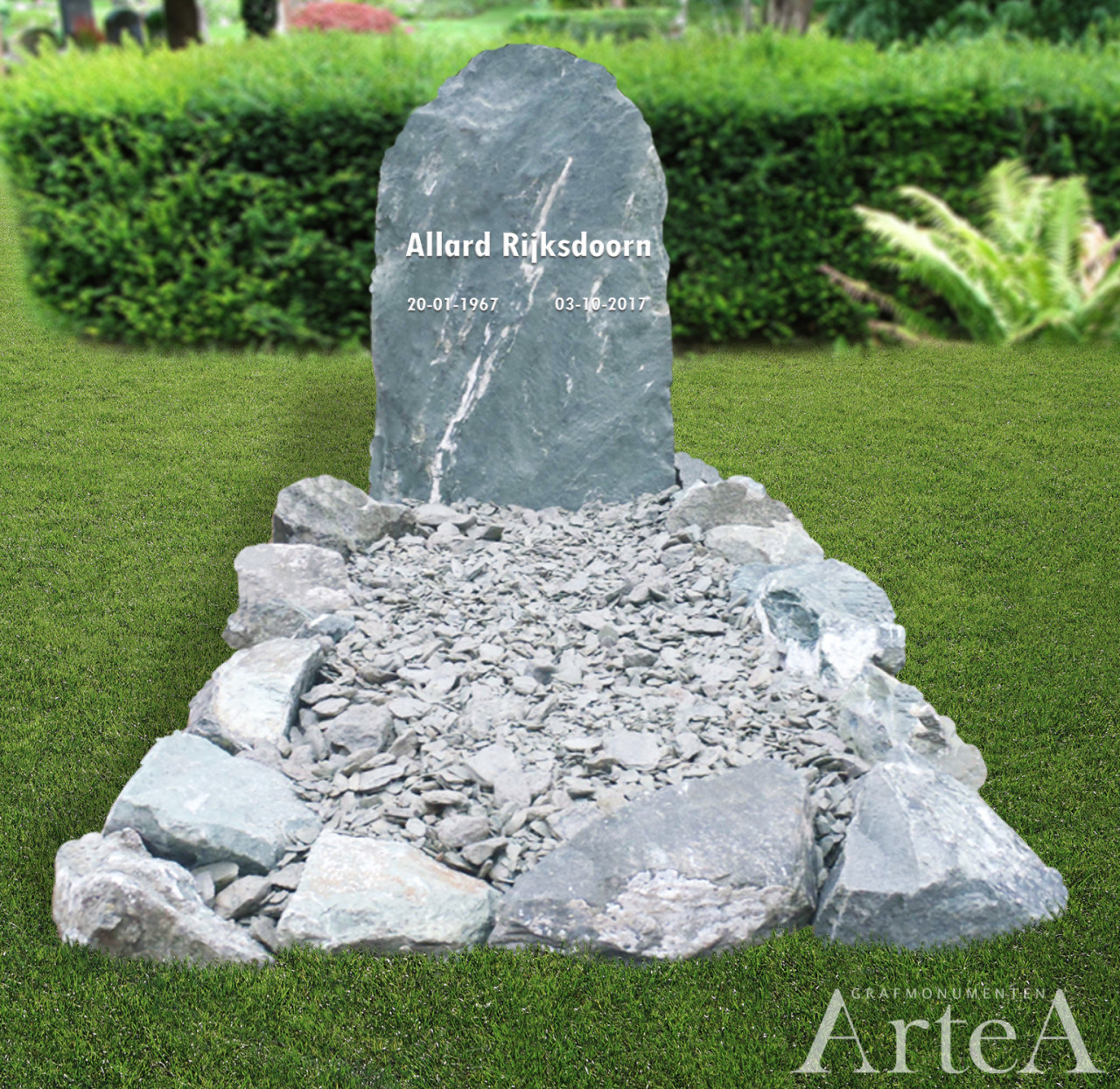Grafsteen met kei en rots bronzen letters