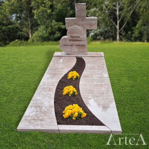 Mooie grafsteen lichte kleur met hart en kruis