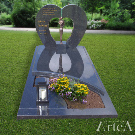 Prachtige grafsteen met hart