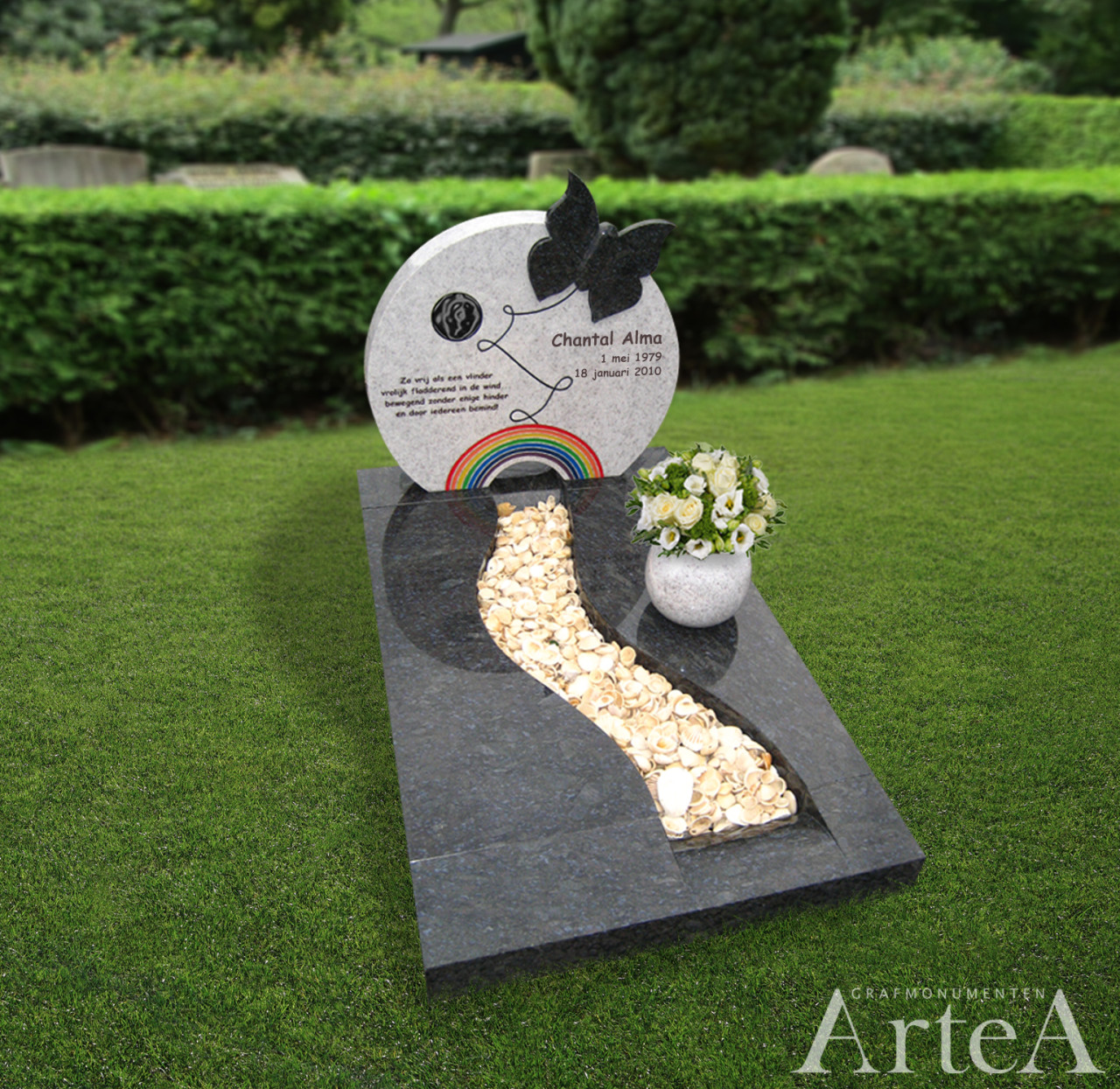 Kindermonument vlinder en regenboog kinderstee wit en zwart grijs graniet