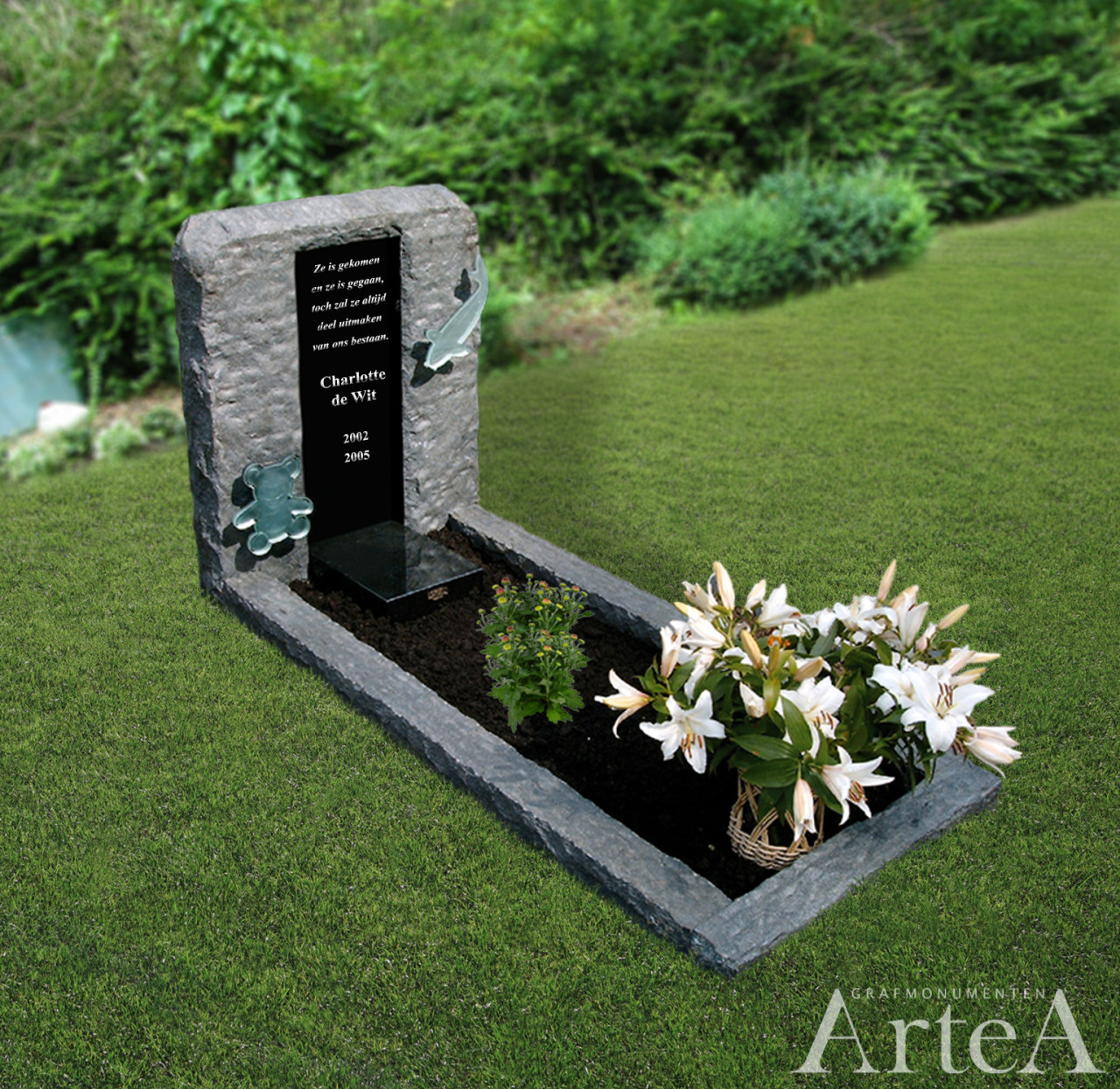 Kindergrafmonument met dieren zwart graniet uitgekapt kindersteen met tuin en planten