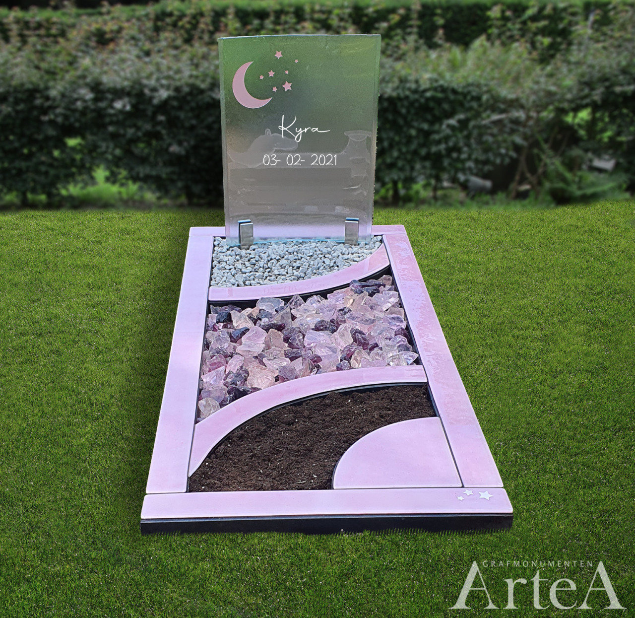 kinder grafsteen met roze glas