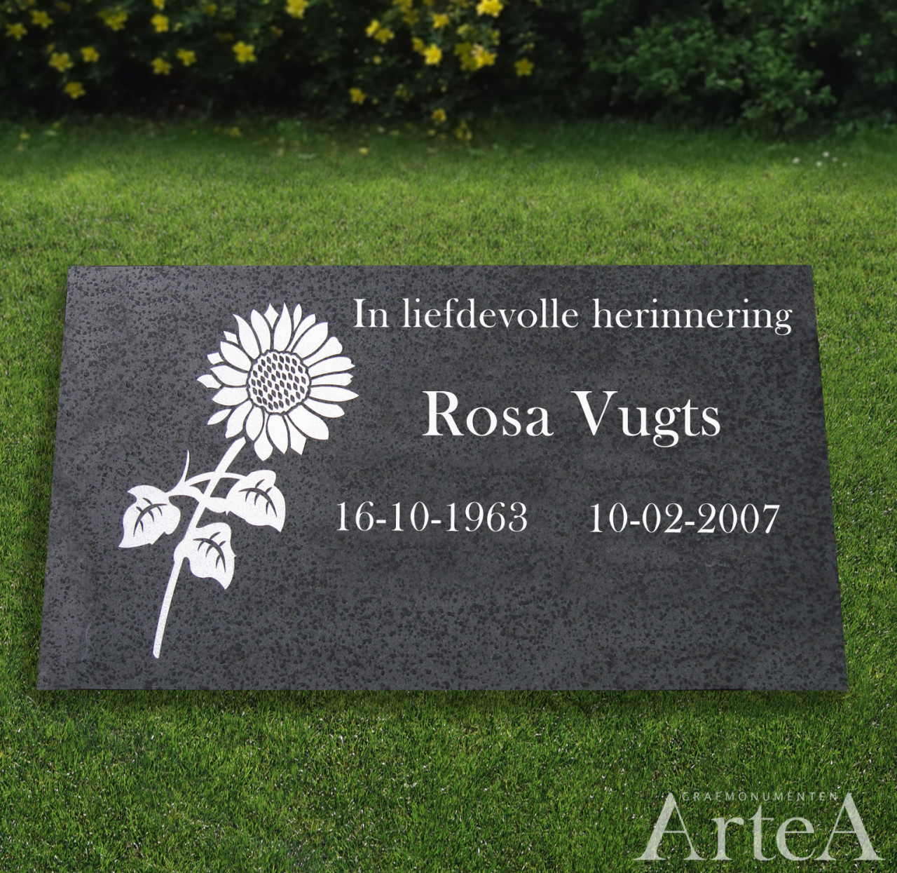 Letterplaat met bloem kopen