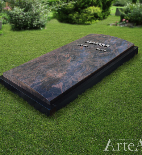 Liggende grafzerk grafmonument met bronzen letters traditionele dekplaat