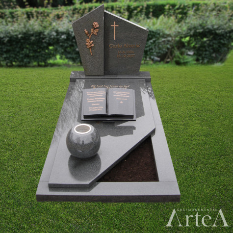 grafsteen klassiek met bronzen roos