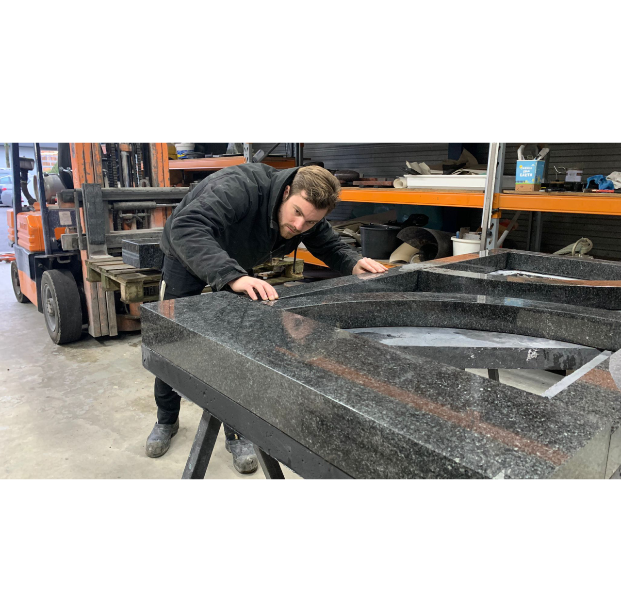 Grafsteen produceren in Zutphen